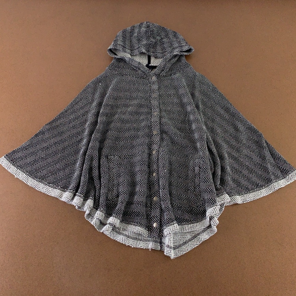 Lucky Brand Women's Size XS/S Gray Knit Snap‎ Thru Hooded Poncho